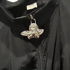 vetements angel jacket ナイロンジャケット　エンジェル Vetements Angel Nylon Track Jacket - Black | Garmentory